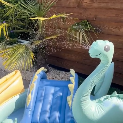 Leik Sundlaug │Dino
